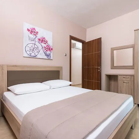 Glyfoneri Apartament *